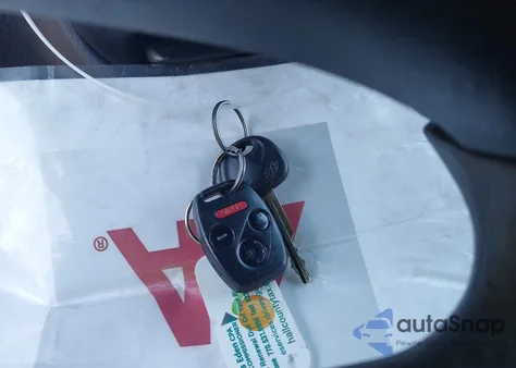 2004 Hyundai Elantra Gls/Gt из США, поврежденный, VIN KMHDN46D54U733837